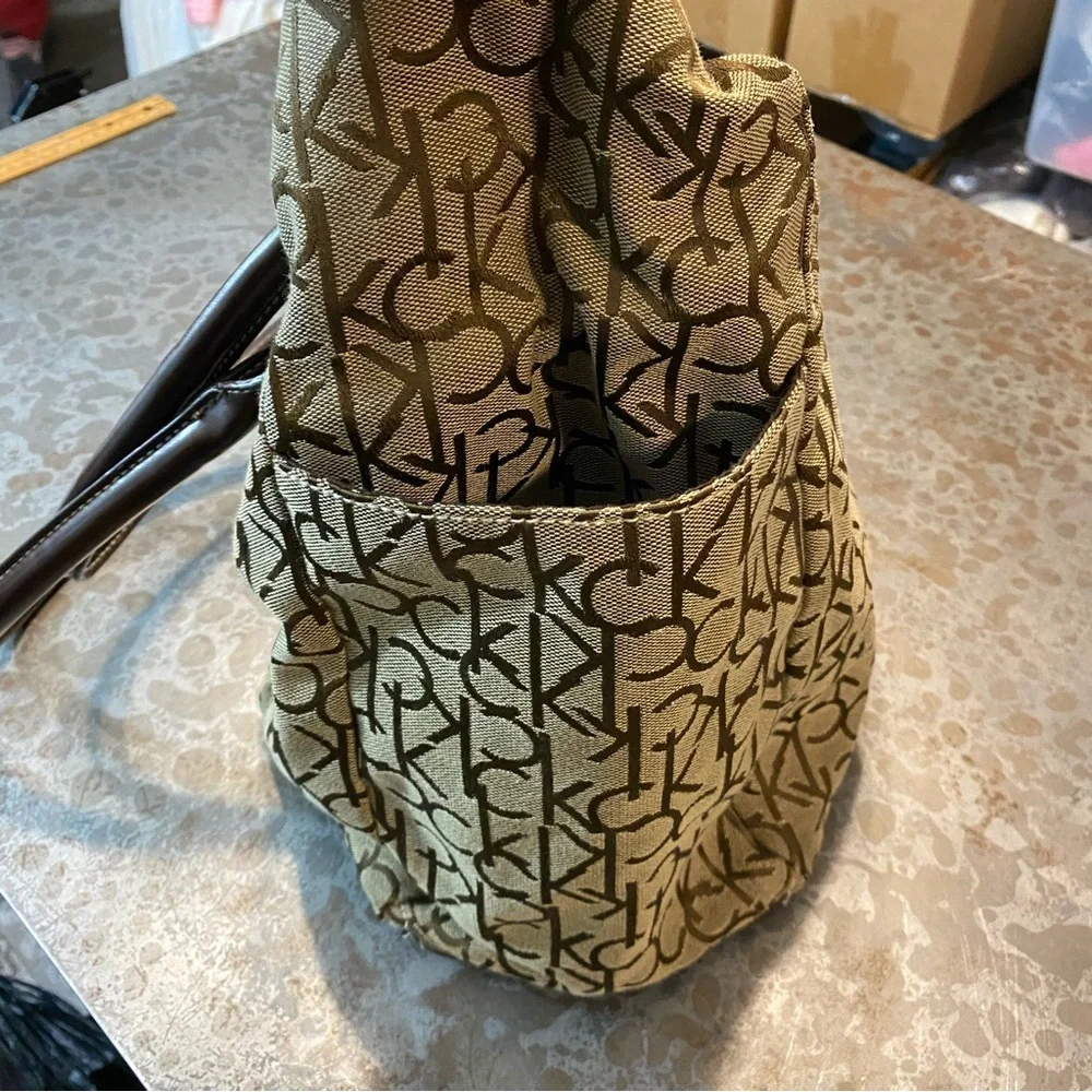 Calvin Klein Tote Bag Woman’s Purse multi Pockets Side pocket Shoulder Bag zip - Picture 3 of 16